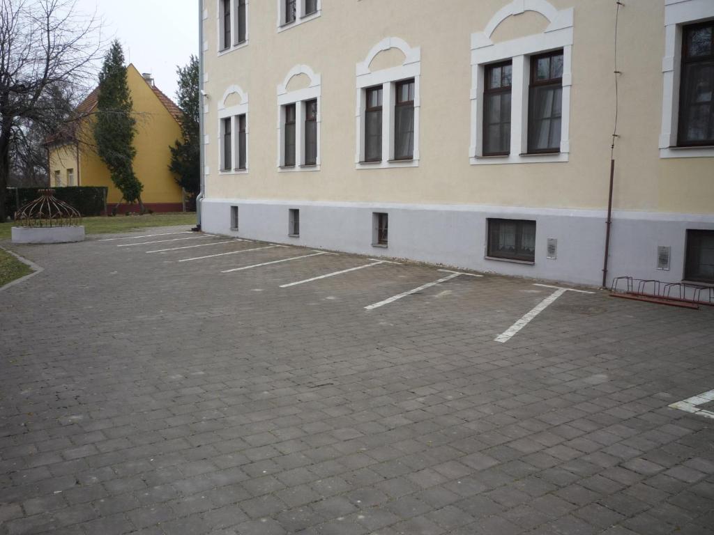 Отель Koleje Zamecek Леднице Номер фото
